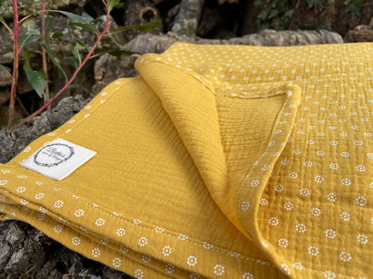 Plaid Sónia Ocre estampado Margaritas blancas - Hecha a mano, artesanal