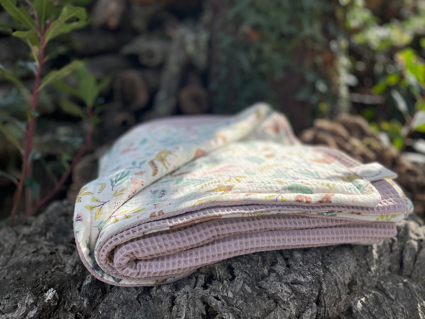 Plaid Sami Rosa y Animales del bosque con flores - Suave al tacto