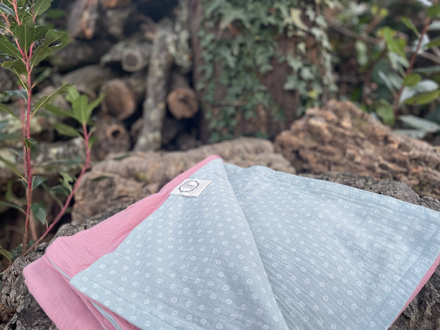 Plaid Carmen Rosa y Verde con Margaritas Blancas - Hecha a mano