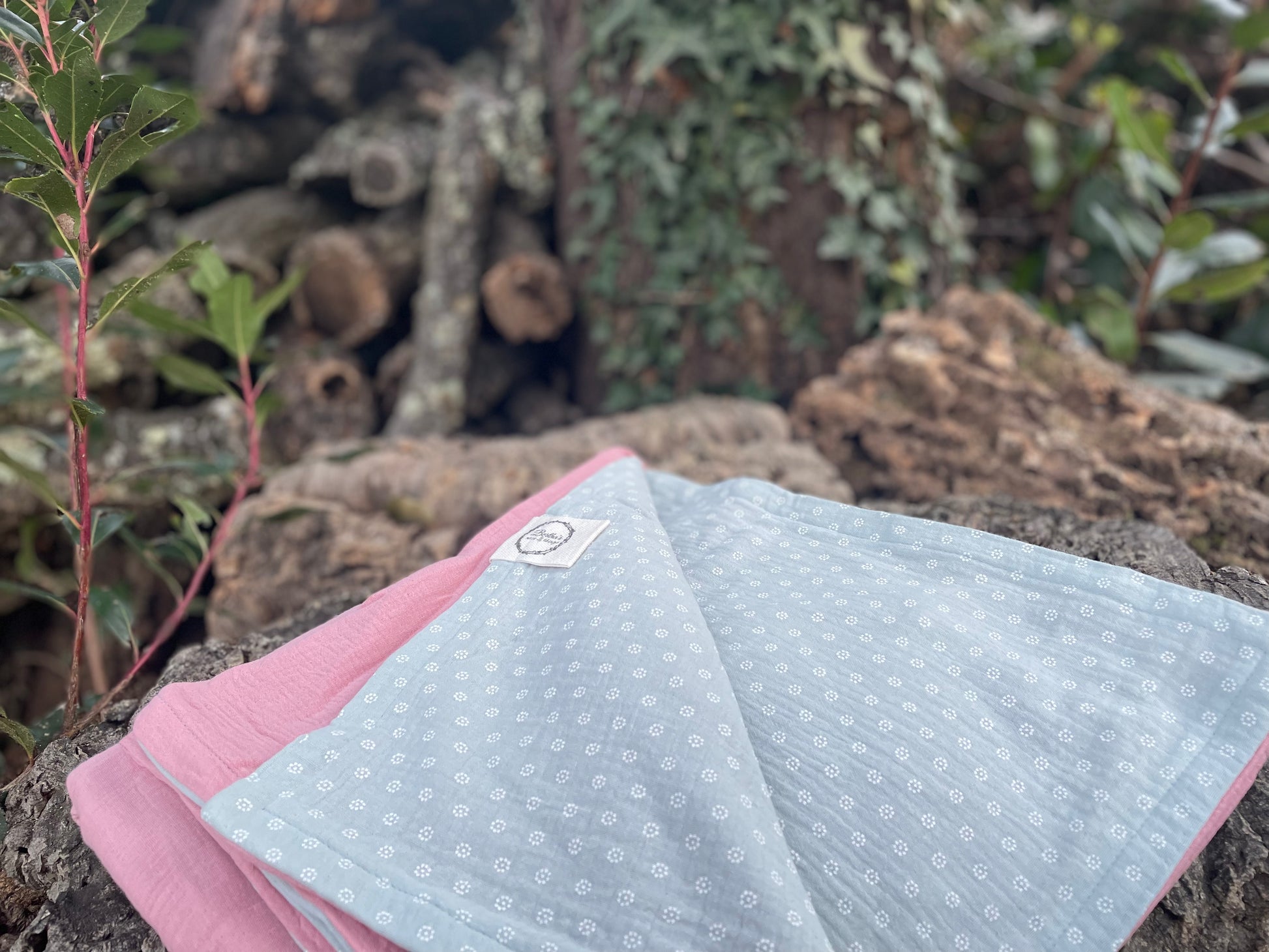 Plaid Carmen Rosa y Verde con Margaritas Blancas - Hecha a mano