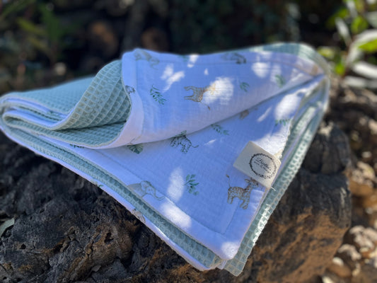 Plaid Sami Verde Mint y Animales de la Sabana Africana - Manta Artesanal bebé